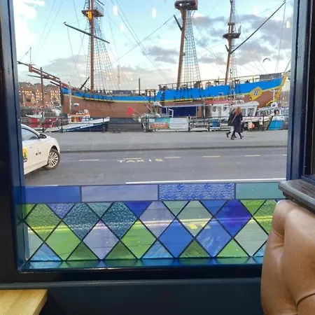 Harbour Heights * Whitby