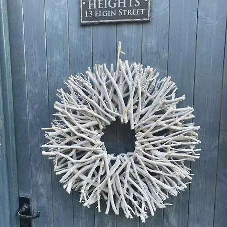 Harbour Heights * Whitby