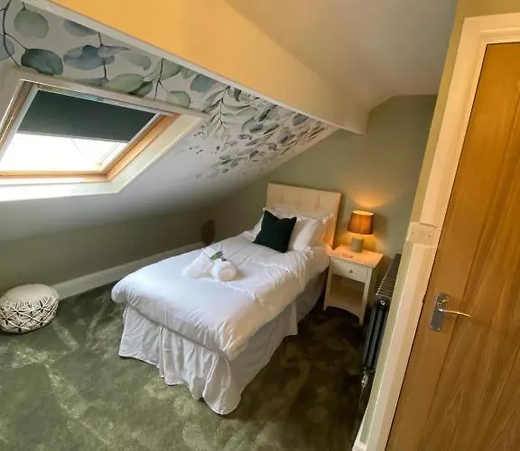 Harbour Heights Уитби