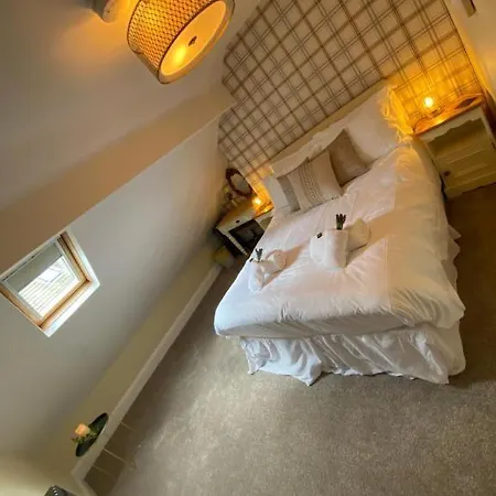 Harbour Heights * Whitby