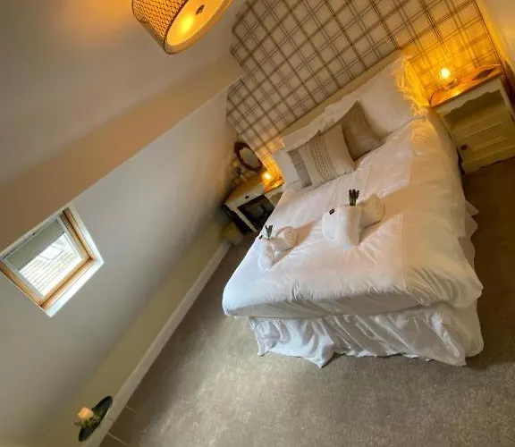 Harbour Heights * Whitby