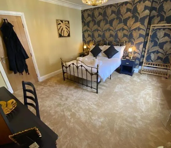 Harbour Heights * Whitby